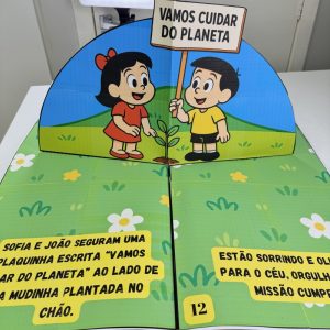 Livro GIGANTE sobre meio ambiente