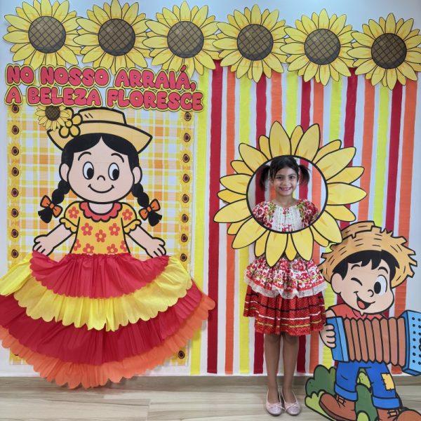 🌻 PAINEL GIRASSOL“NO NOSSO ARRAIÁ, A BELEZA FLORESCE” 🌻 - Imagem 4