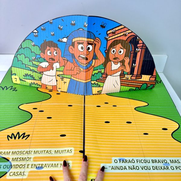 📖✨ Livro Gigante 3D: As 10 Pragas do Egito - Imagem 4