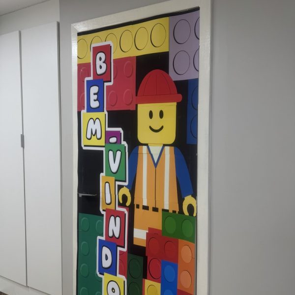 BEM-VINDOS Porta decorada com bloquinhos de criatividade! - Imagem 2